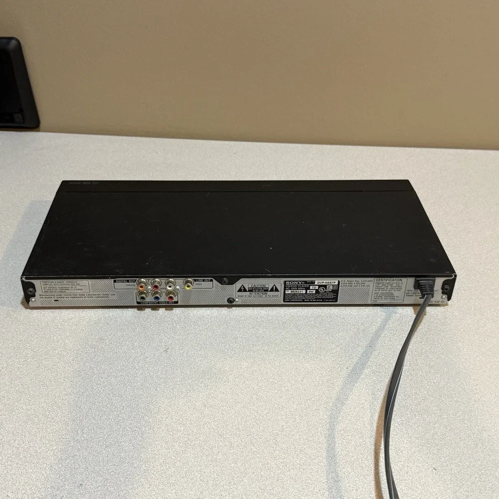 Sony DVP-NS57P CD/DVD Player - No‎ Remote Turns On Not Tested